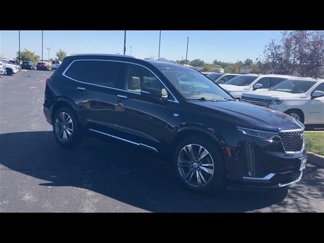 Used 2021 Cadillac XT6 Premium Luxury with VIN 1GYKPFRS9MZ167366 for sale in Fenton, MO