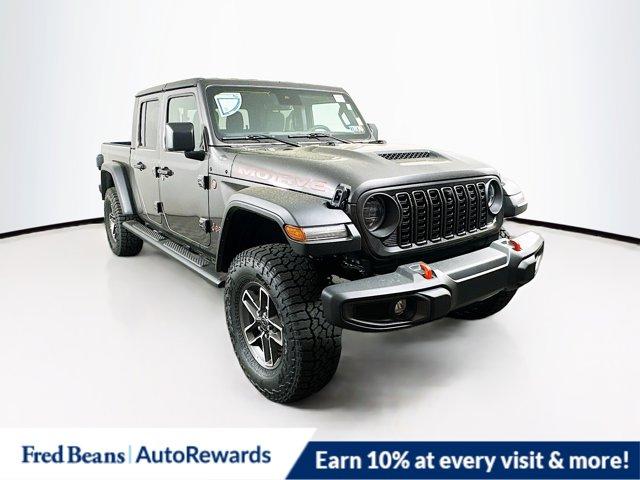 2024 Jeep Gladiator Vehicle Photo in Doylsetown, PA 18901