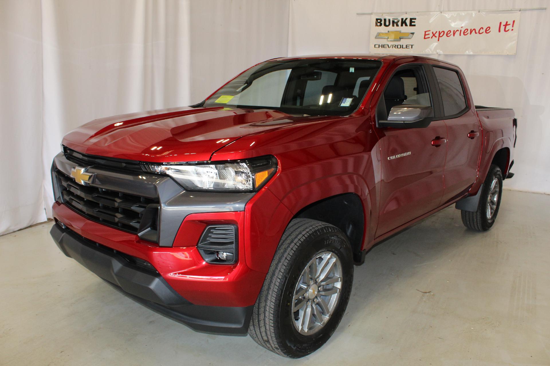 2024 Chevrolet Colorado Vehicle Photo in NORTHAMPTON, MA 01060-1120