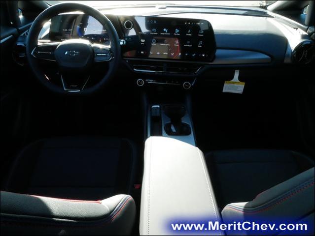 2025 Chevrolet Equinox EV Vehicle Photo in MAPLEWOOD, MN 55119-4794