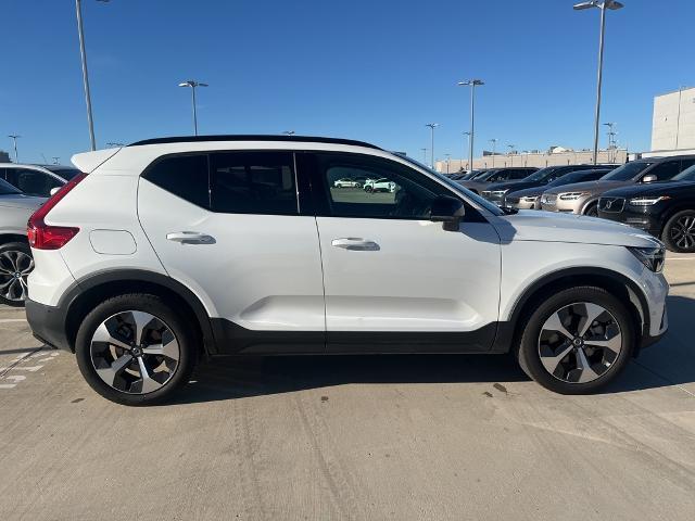 2024 Volvo XC40 Vehicle Photo in Grapevine, TX 76051