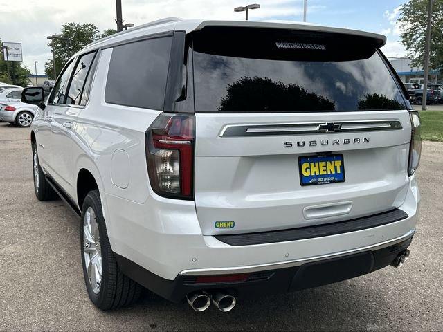 2024 Chevrolet Suburban Vehicle Photo in GREELEY, CO 80634-4125