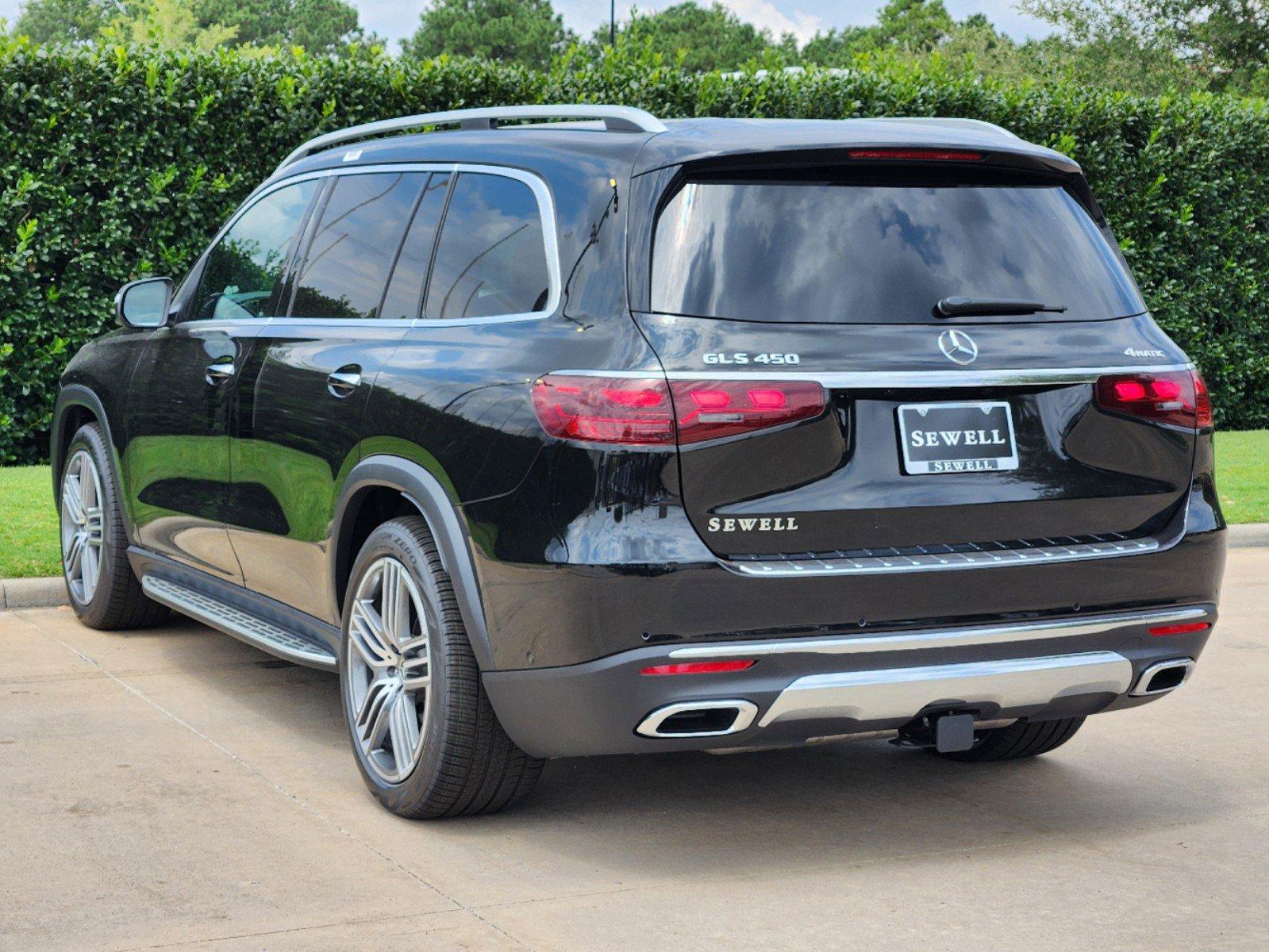 2025 Mercedes-Benz GLS Vehicle Photo in HOUSTON, TX 77079