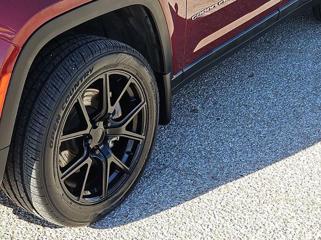 2022 Jeep Grand Cherokee L Vehicle Photo in SAN ANGELO, TX 76903-5798