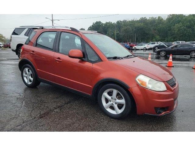 Used 2009 Suzuki SX4 Crossover Touring with VIN JS2YB417695100819 for sale in East Dubuque, IL