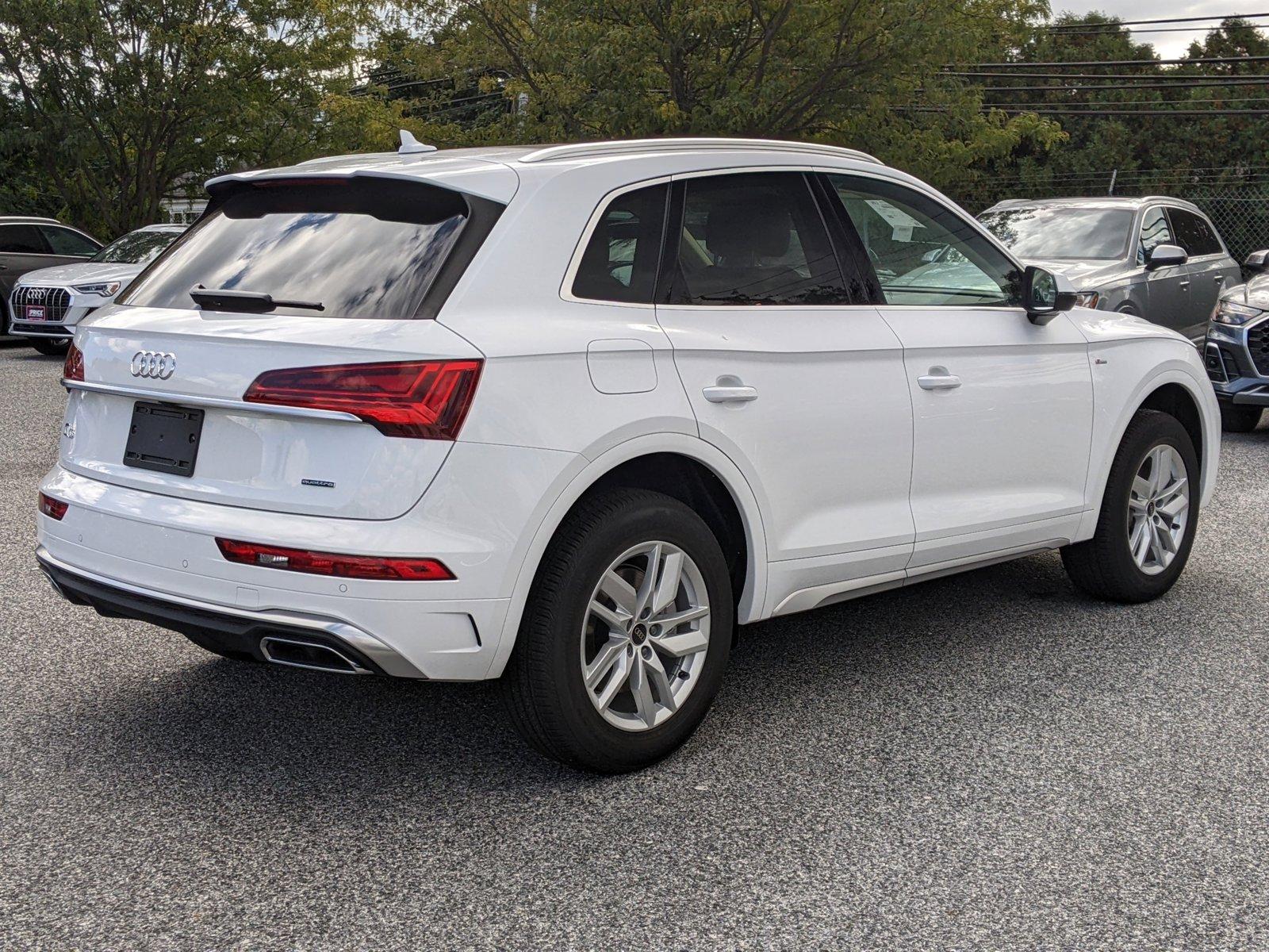 2024 Audi Q5 Vehicle Photo in Cockeysville, MD 21030