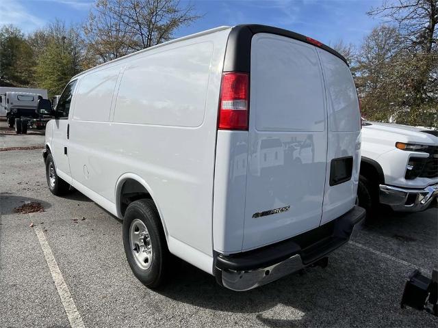 2025 Chevrolet Express Cargo 2500 Vehicle Photo in ALCOA, TN 37701-3235