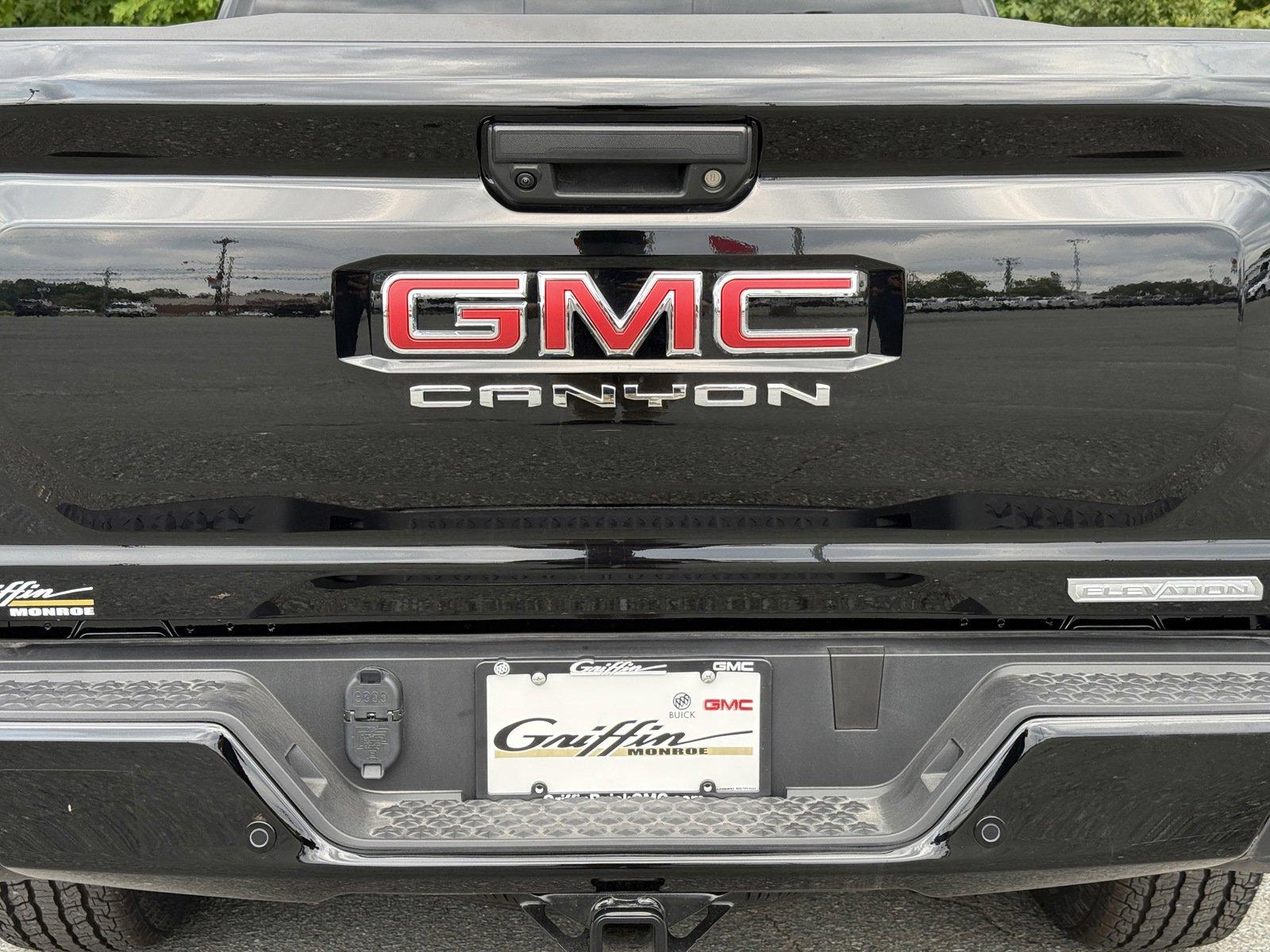 2024 GMC Canyon Vehicle Photo in MONROE, NC 28110-8431