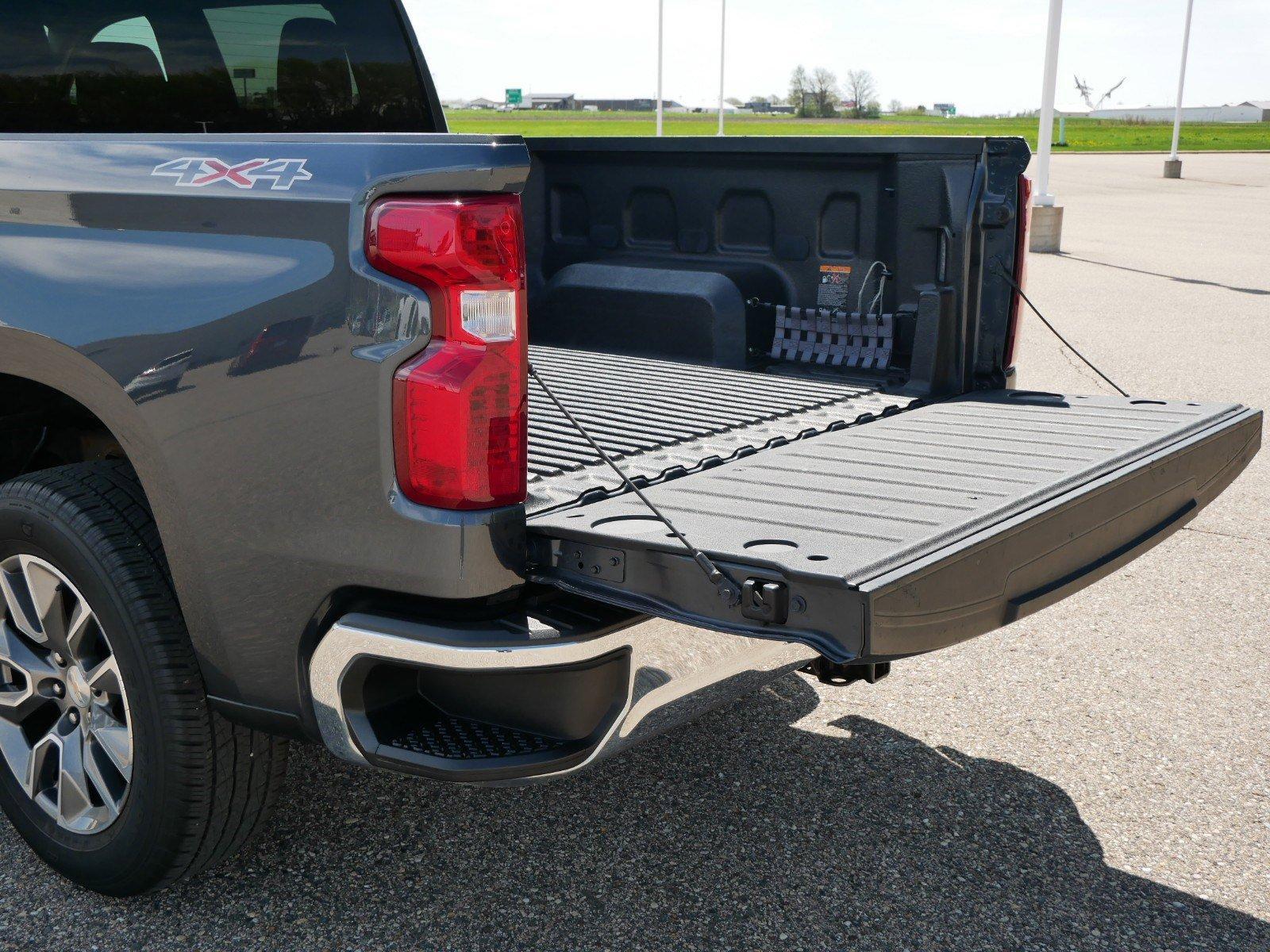 2022 Chevrolet Silverado 1500 LTD Vehicle Photo in OWATONNA, MN 55060-4060