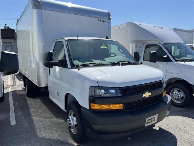 2023 Chevrolet Express Commercial Cutaway Vehicle Photo in ALCOA, TN 37701-3235