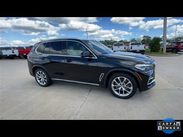 Used 2021 BMW X5 40i with VIN 5UXCR4C07M9H12143 for sale in Centralia, MO