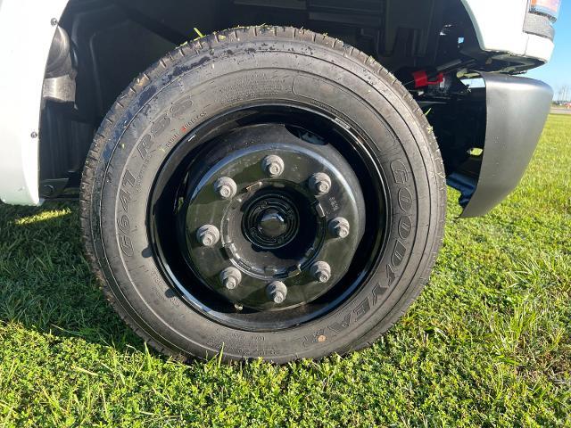 2023 Chevrolet Silverado 4500 HD Vehicle Photo in DUNN, NC 28334-8900