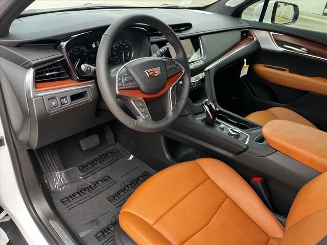 2025 Cadillac XT5 Vehicle Photo in TAMPA, FL 33612-3404