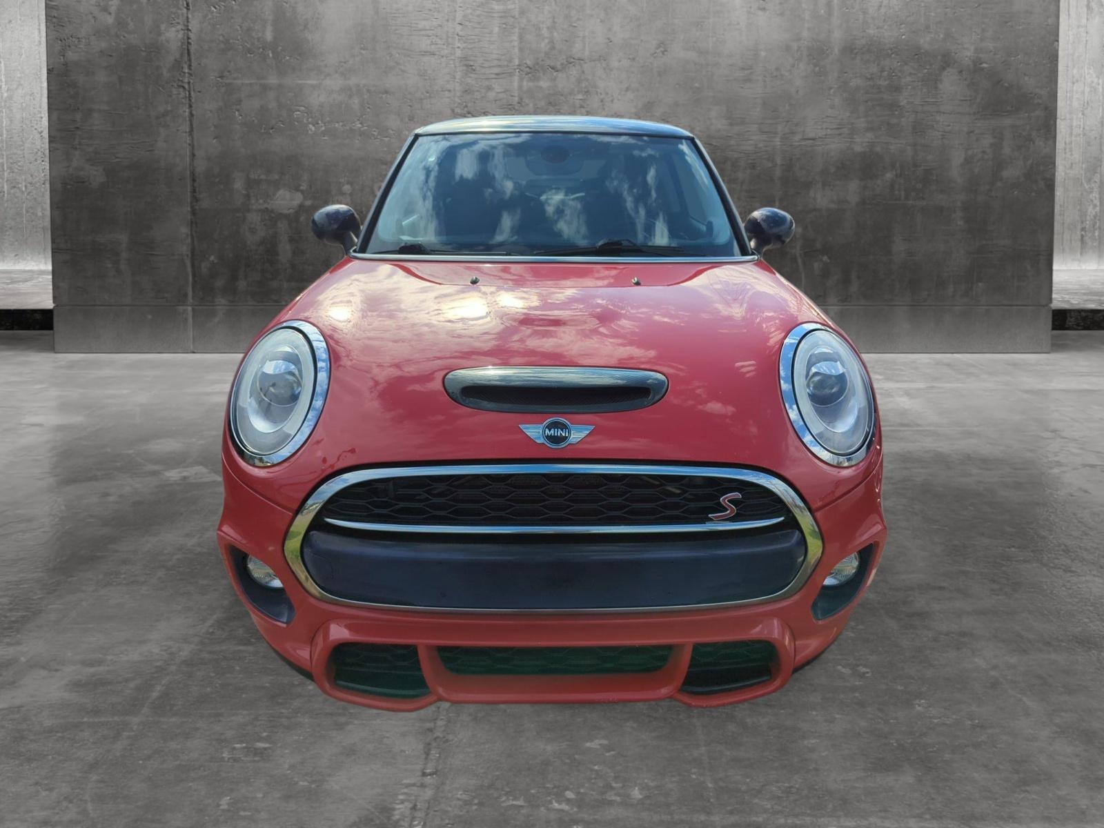 2015 MINI Cooper S Hardtop Vehicle Photo in MEMPHIS, TN 38115-1503