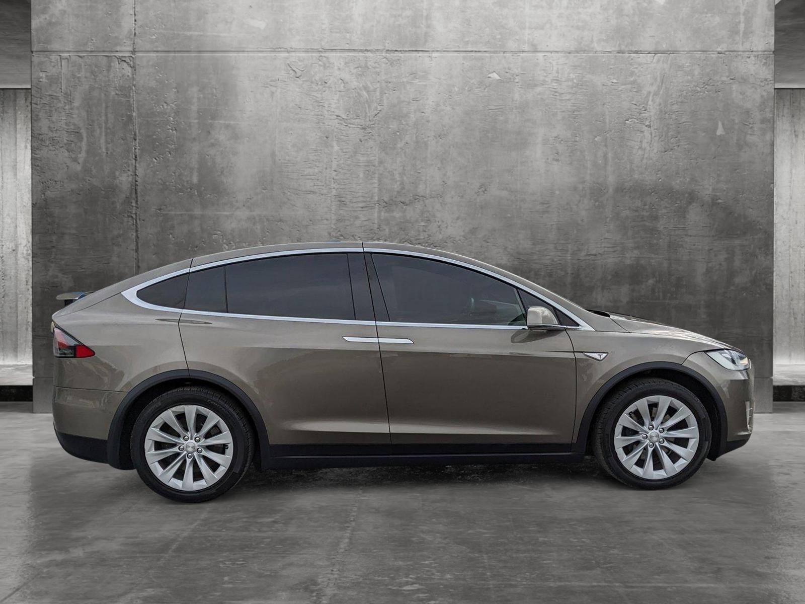 2016 Tesla Model X Vehicle Photo in Spokane Valley, WA 99212