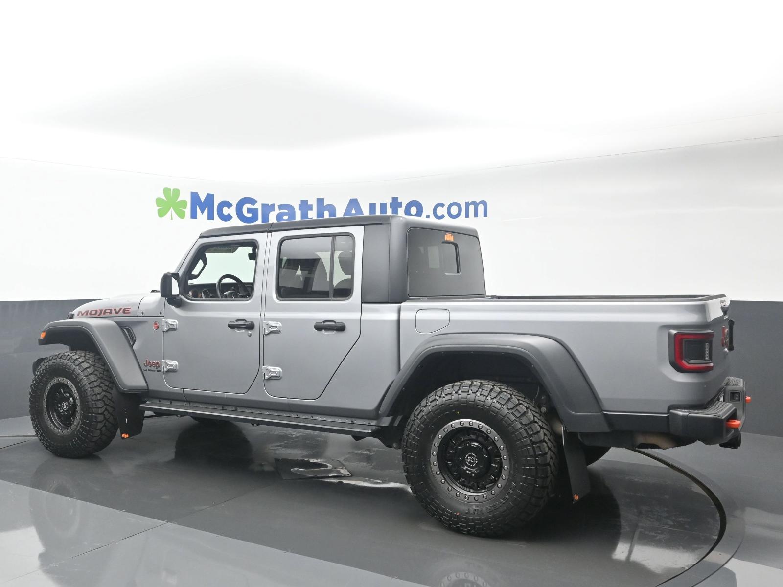 2021 Jeep Gladiator Vehicle Photo in Marion, IA 52302