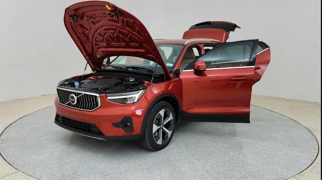 2024 Volvo XC40 Vehicle Photo in Grapevine, TX 76051