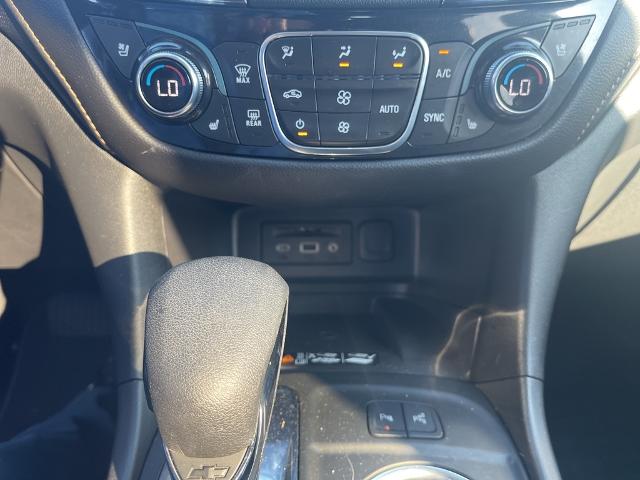 2022 Chevrolet Equinox Vehicle Photo in VENTURA, CA 93003-8585