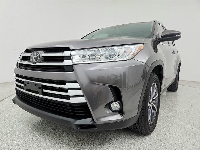 2019 Toyota Highlander Vehicle Photo in Grapevine, TX 76051