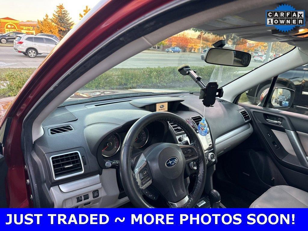 2016 Subaru Forester Vehicle Photo in Saint Charles, IL 60174