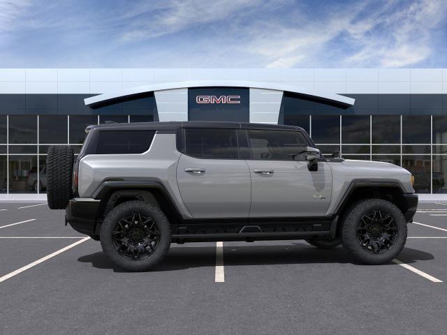 2024 GMC HUMMER EV SUV Vehicle Photo in GLENSHAW, PA 15116-1739