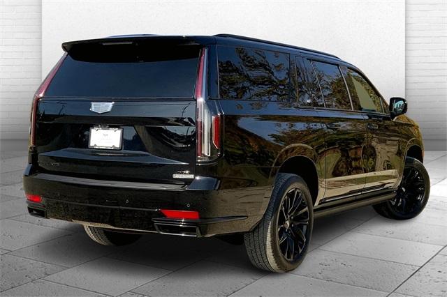 2024 Cadillac Escalade ESV Vehicle Photo in KANSAS CITY, MO 64114-4545