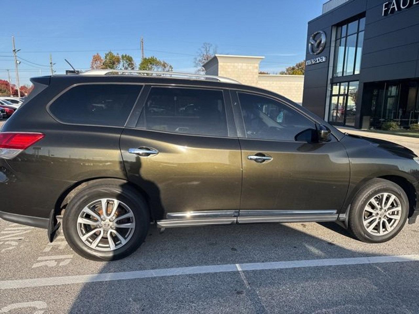 2016 Nissan Pathfinder Vehicle Photo in Trevose, PA 19053