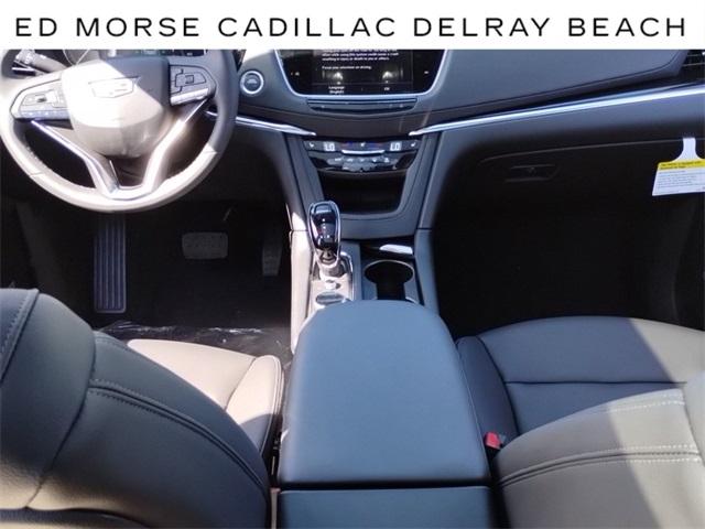 2024 Cadillac XT6 Vehicle Photo in DELRAY BEACH, FL 33483-3294