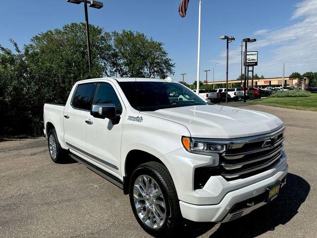 2024 Chevrolet Silverado 1500 Vehicle Photo in GREELEY, CO 80634-4125