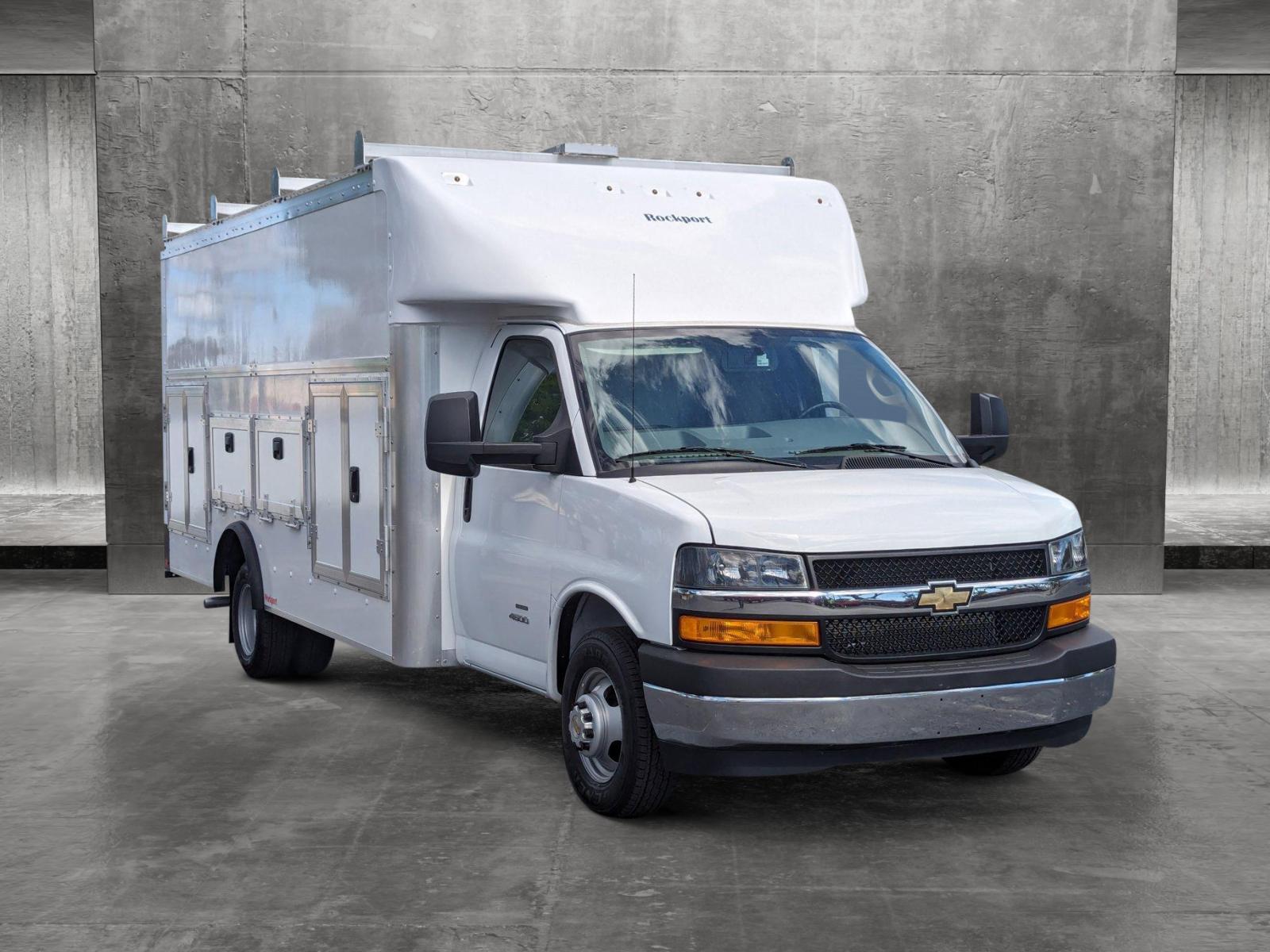 2023 Chevrolet Express Commercial Cutaway Vehicle Photo in GREENACRES, FL 33463-3207