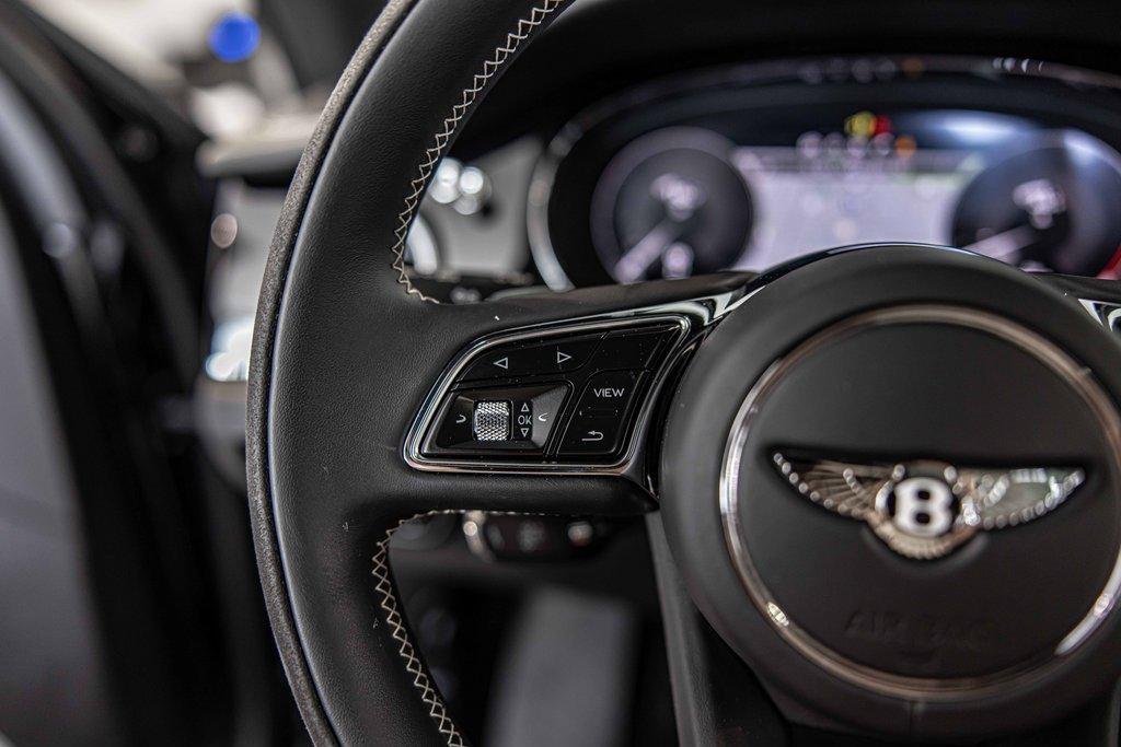 2022 Bentley Bentayga Vehicle Photo in Saint Charles, IL 60174