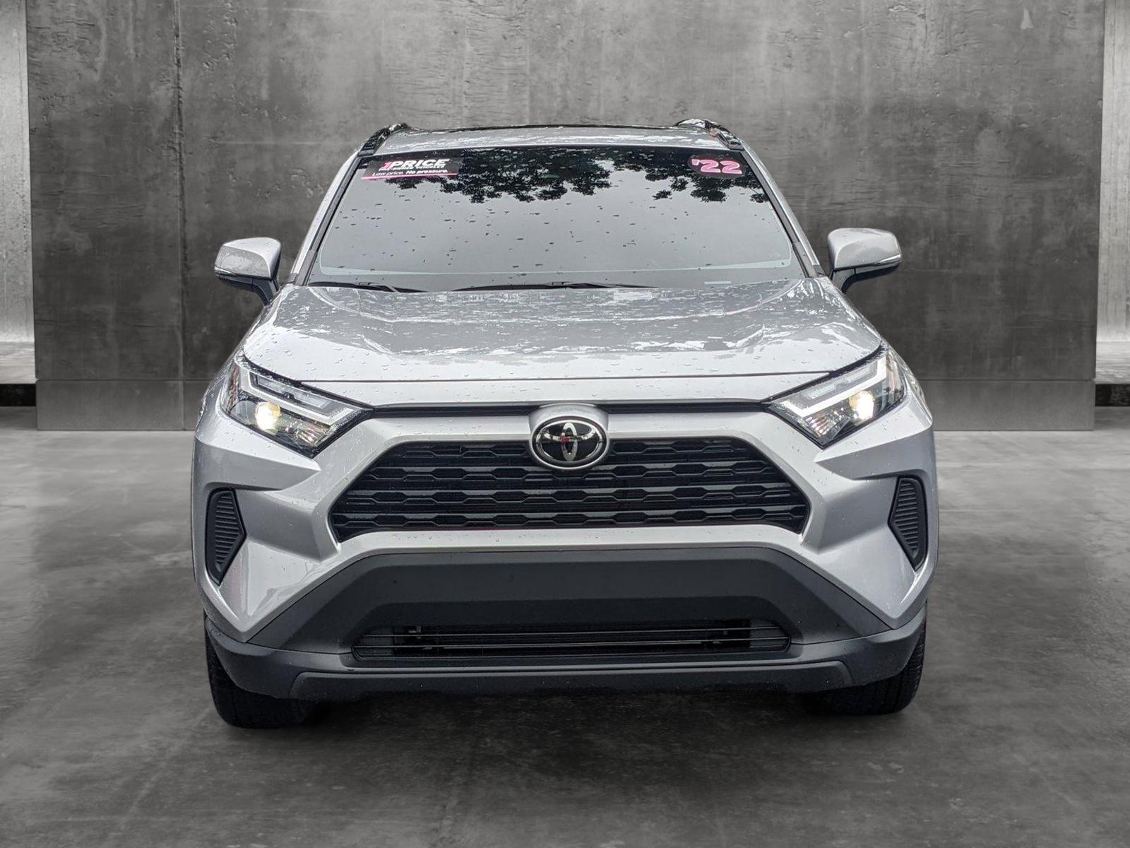 Used 2022 Toyota RAV4 XLE with VIN 2T3W1RFVXNC181790 for sale in Greenacres, FL