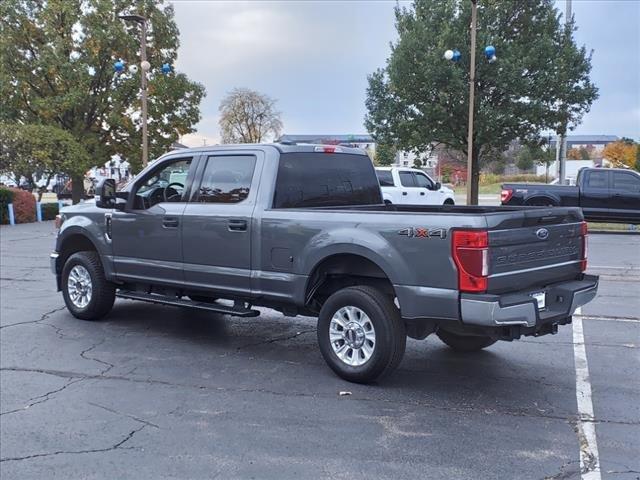 2022 Ford Super Duty F-250 SRW Vehicle Photo in Saint Charles, IL 60174