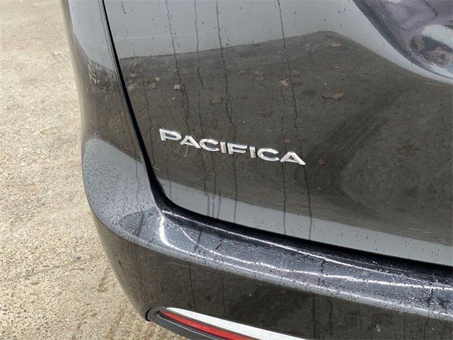 2022 Chrysler Pacifica Vehicle Photo in PORTLAND, OR 97225-3518