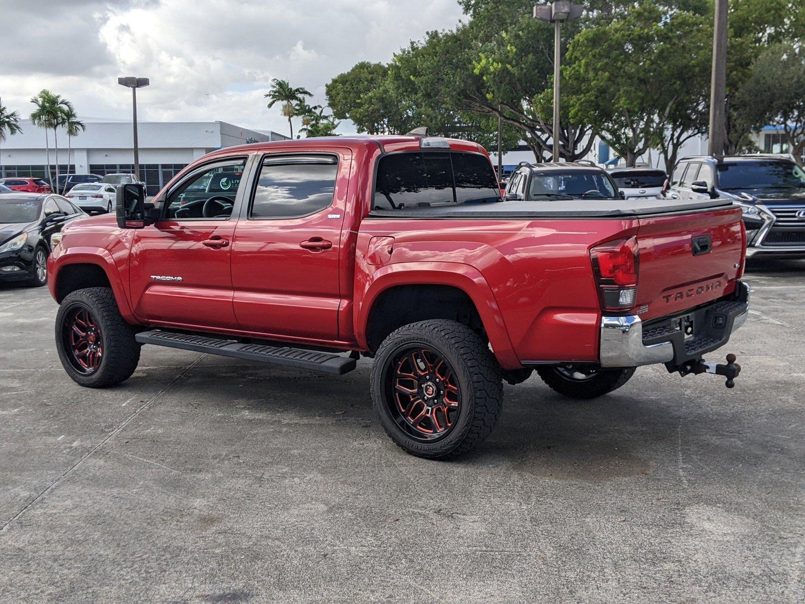 2021 Toyota Tacoma 2WD Vehicle Photo in PEMBROKE PINES, FL 33024-6534