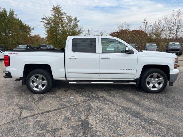 2015 Chevrolet Silverado 1500 Vehicle Photo in Cedar Rapids, IA 52402