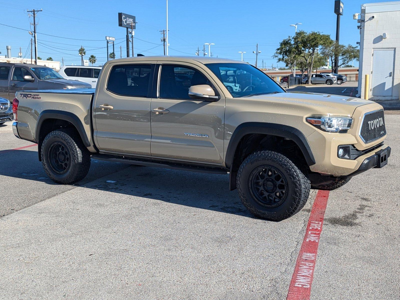 2017 Toyota Tacoma Vehicle Photo in Corpus Christi, TX 78415