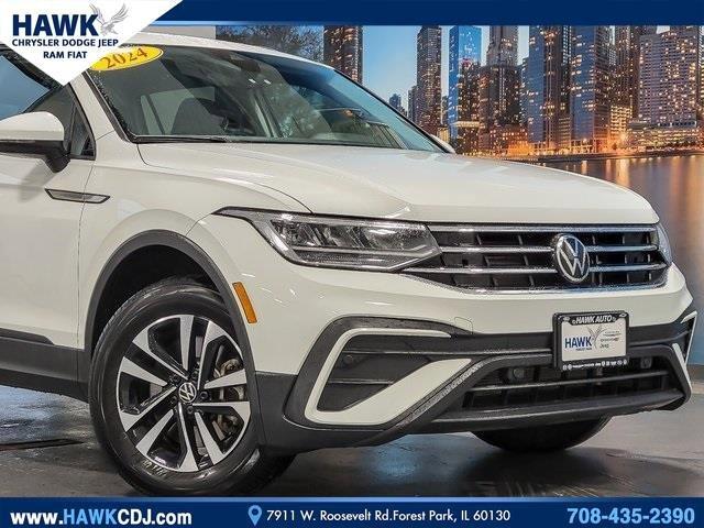 2024 Volkswagen Tiguan Vehicle Photo in Saint Charles, IL 60174