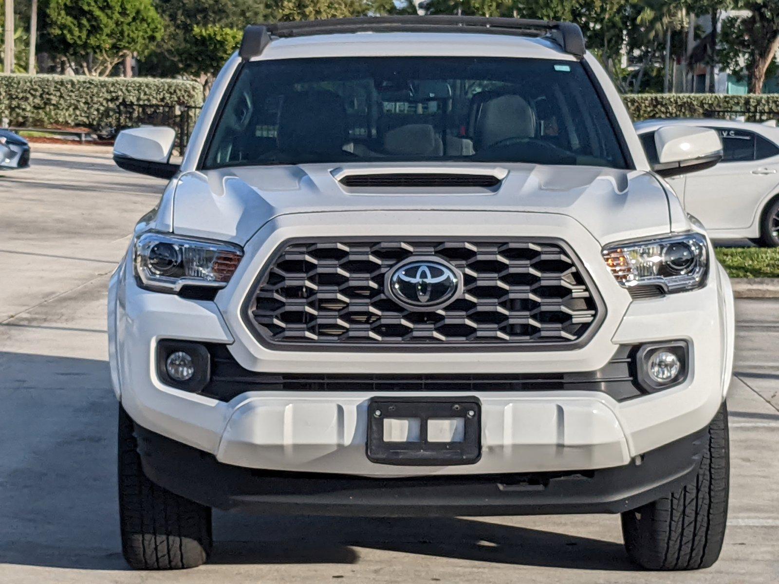 2022 Toyota Tacoma 4WD Vehicle Photo in Davie, FL 33331