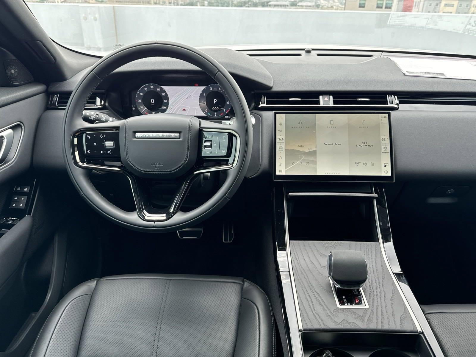 2024 Range Rover Velar Vehicle Photo in AUSTIN, TX 78717