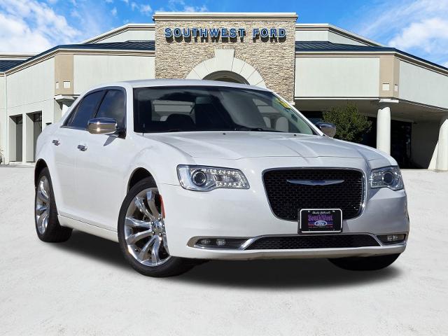2019 Chrysler 300 Vehicle Photo in Weatherford, TX 76087-8771