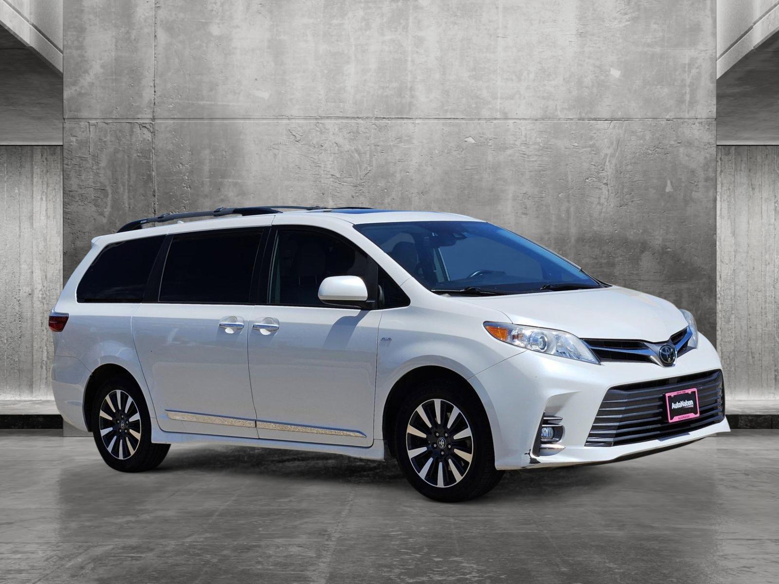 2019 Toyota Sienna Vehicle Photo in AMARILLO, TX 79106-1809