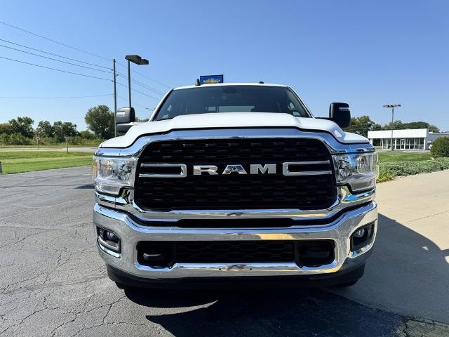 2023 Ram 3500 Vehicle Photo in MANHATTAN, KS 66502-5036