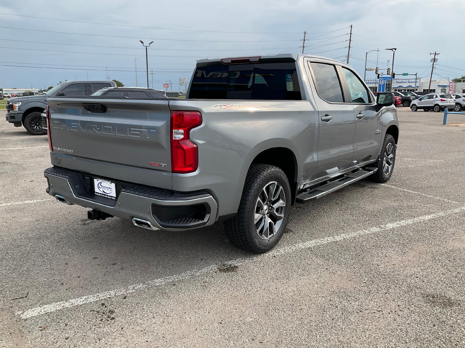 2024 Chevrolet Silverado 1500 Vehicle Photo in PONCA CITY, OK 74601-1036