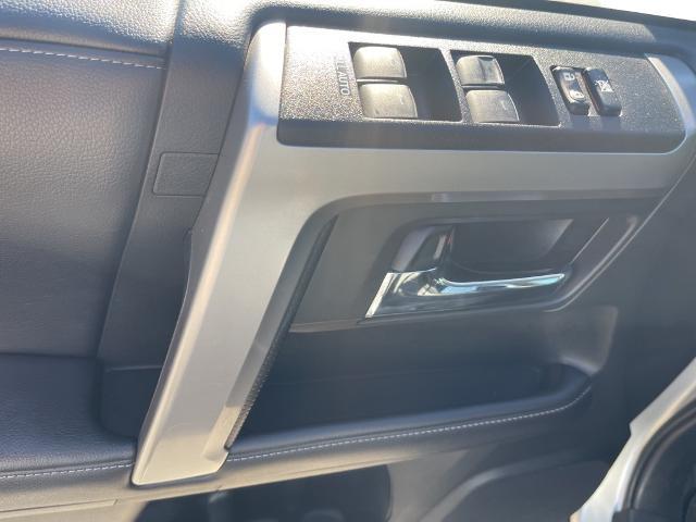 2019 Toyota 4Runner Vehicle Photo in VENTURA, CA 93003-8585