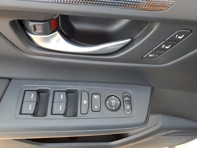 2025 Honda CR-V Hybrid Vehicle Photo in Oshkosh, WI 54904