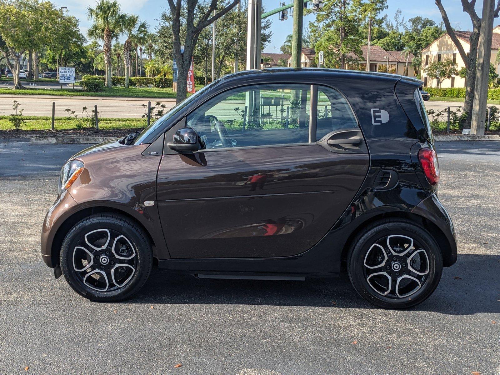 2018 smart fortwo electric drive Vehicle Photo in GREENACRES, FL 33463-3207