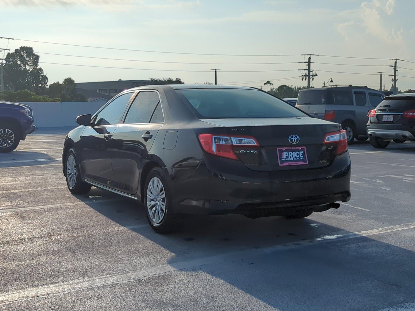 2013 Toyota Camry Vehicle Photo in Ft. Myers, FL 33907