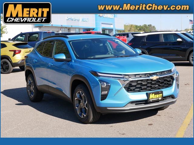 2025 Chevrolet Trax Vehicle Photo in MAPLEWOOD, MN 55119-4794