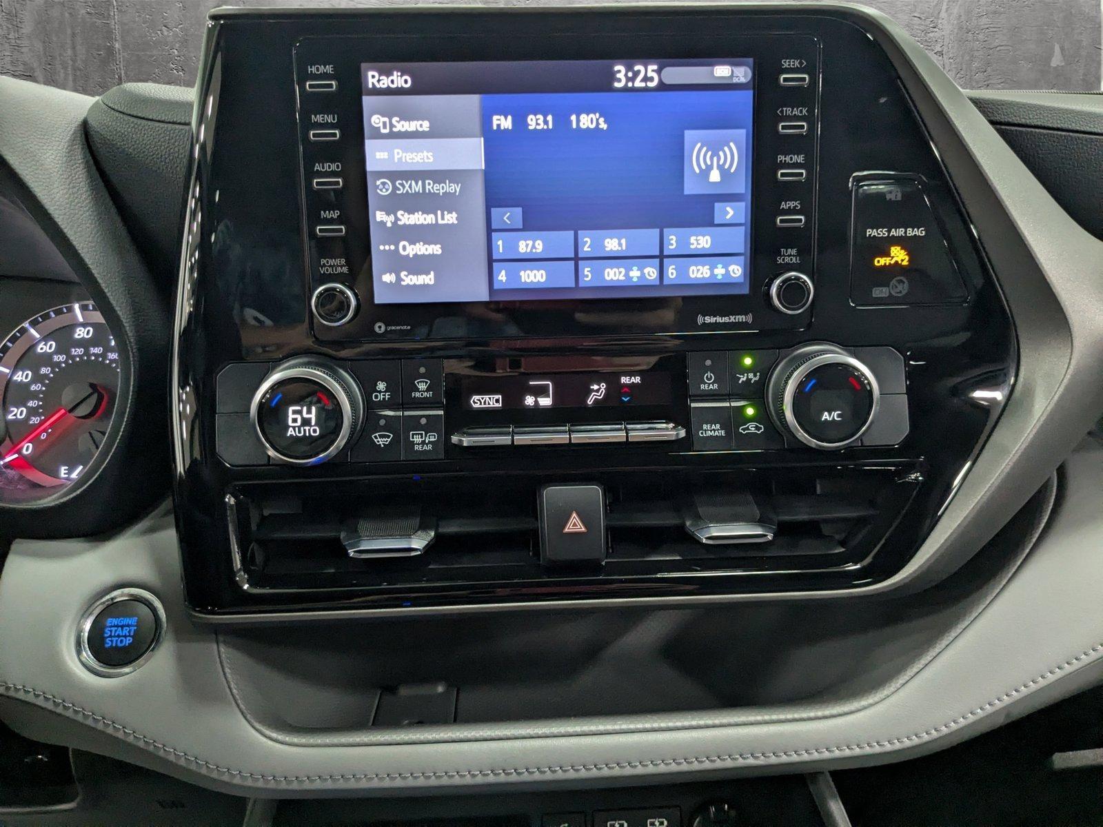 2022 Toyota Highlander Vehicle Photo in Pompano Beach, FL 33064